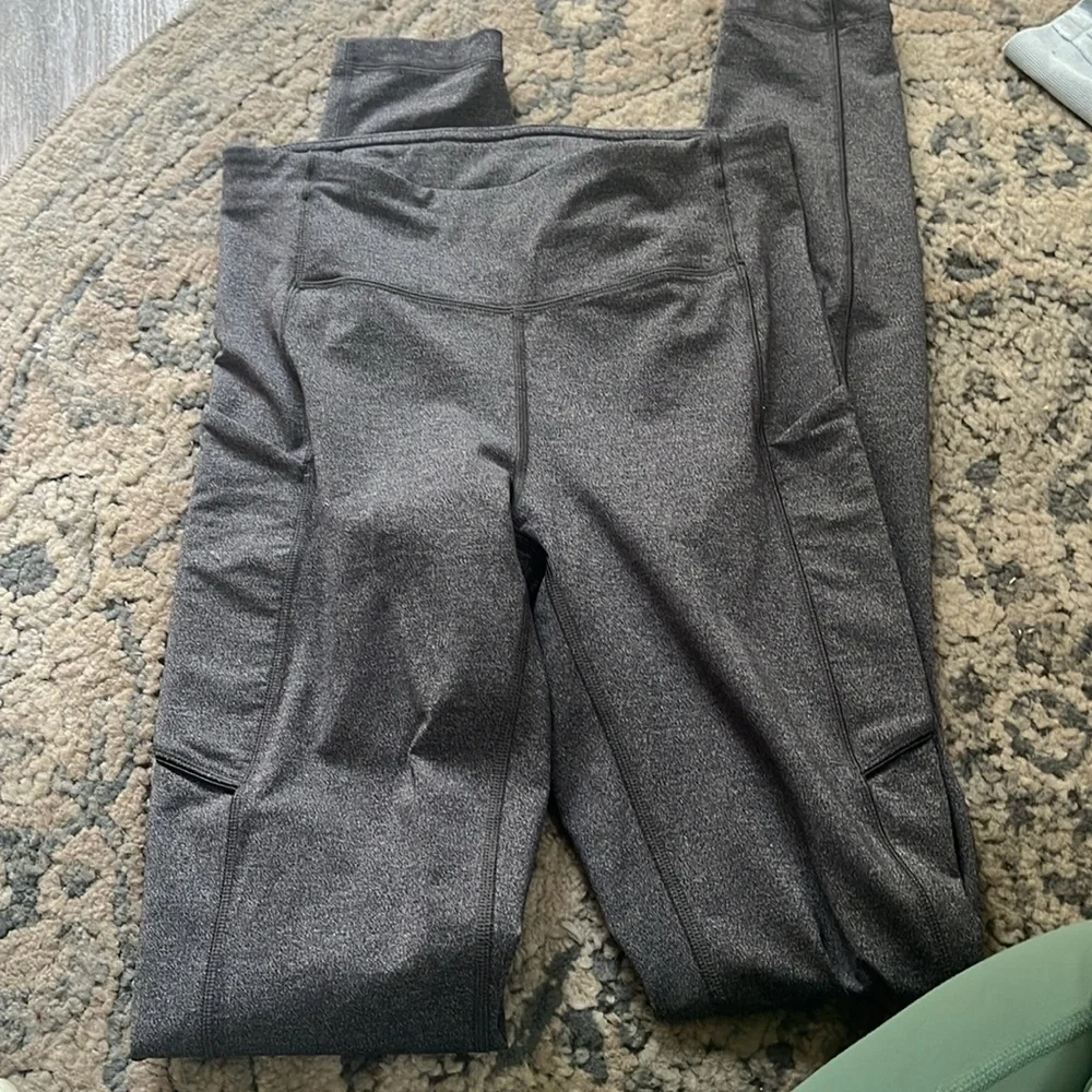Lululemon - Picture 5 of 5